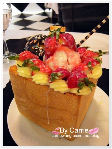 【台中餐廳】華麗狂女士．台中也有蜜糖吐司呦！ @飛天璇的口袋