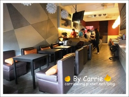 台中西區｜傻子廚房 PASH DINER．台中漢堡店元老，營業10幾年屹立不搖 @飛天璇的口袋