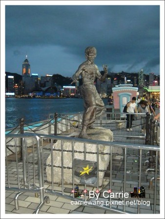 【香港景點推薦】星光大道v.s幻彩詠香江 @飛天璇的口袋