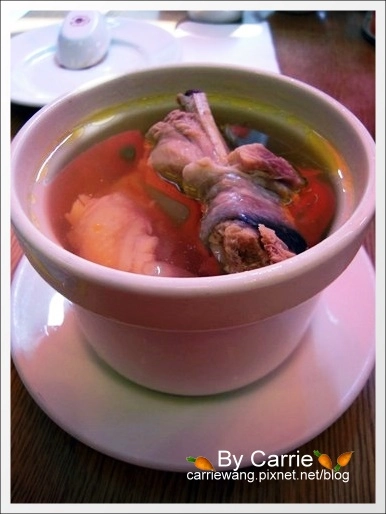 台北鼎泰豐小籠包｜米其林一顆星的台灣美食傳奇@忠孝店 @飛天璇的口袋