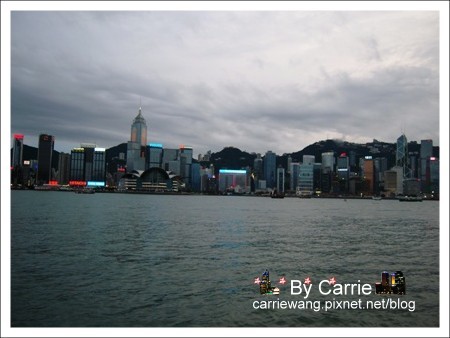 【香港景點推薦】星光大道v.s幻彩詠香江 @飛天璇的口袋