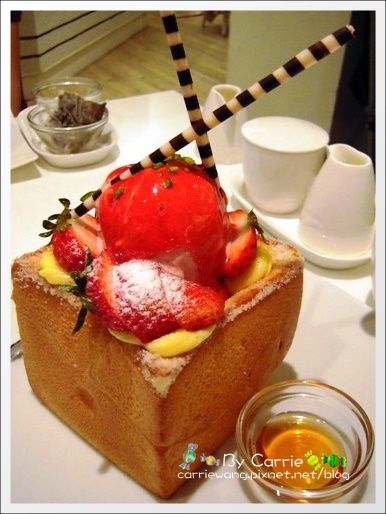 Dazzling Caf&eacute; (Mint)二店｜等了5個小時的蜜糖吐司 @飛天璇的口袋