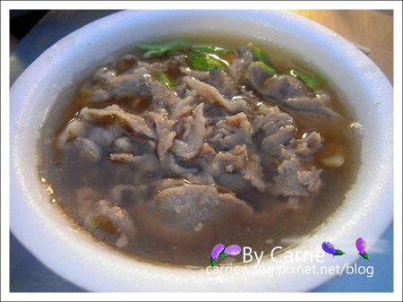 【宜蘭羅東夜市】必吃小吃美食推薦。義豐蔥油餅+阿公仔龍鳳腿+可口香碳烤+阿灶伯當歸羊肉湯+魏姐包心粉圓(一訪) @飛天璇的口袋