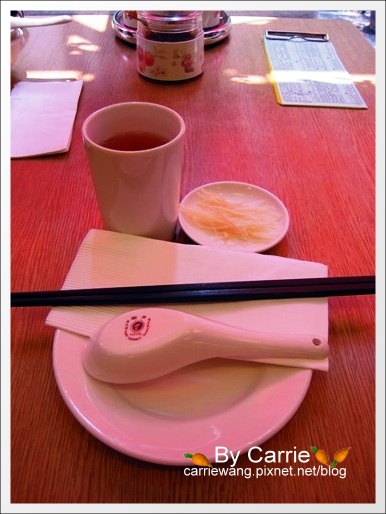 台北鼎泰豐小籠包｜米其林一顆星的台灣美食傳奇@忠孝店 @飛天璇的口袋