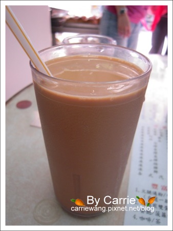 【香港美食推薦】灣仔金鳳茶餐廳v.s泰昌餅店蛋塔 @飛天璇的口袋